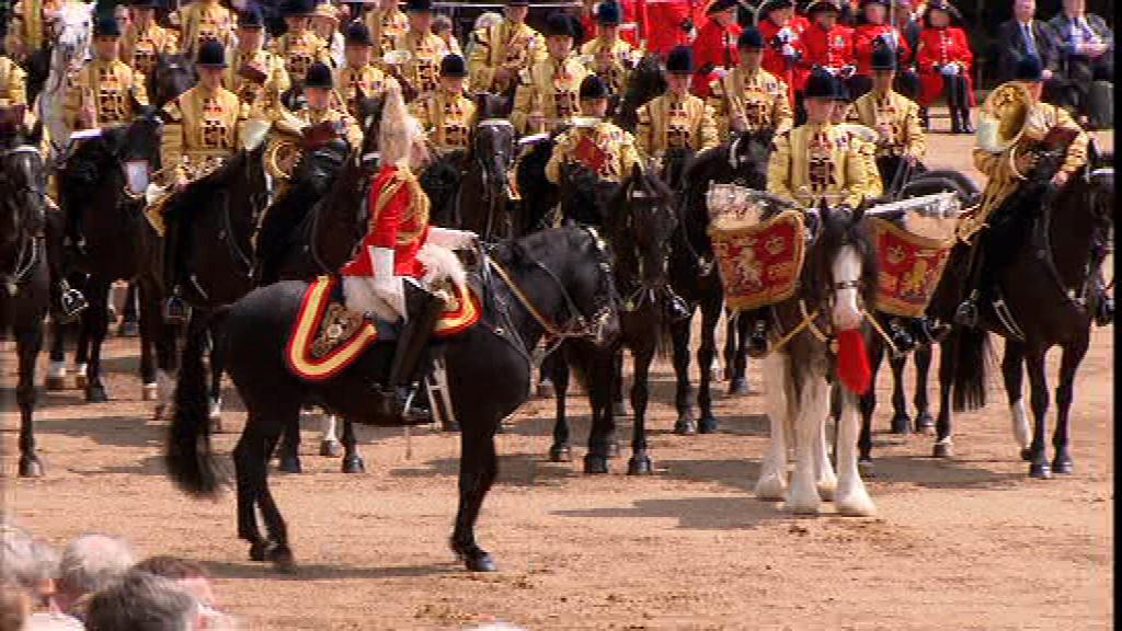 Director of Music of the mounted bands turns inwards